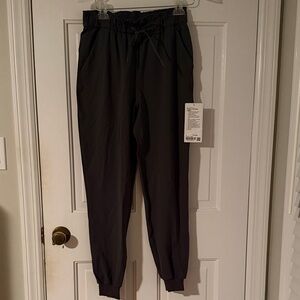 BNWT Lululemon Athletica Stretch High-Rise Jogger